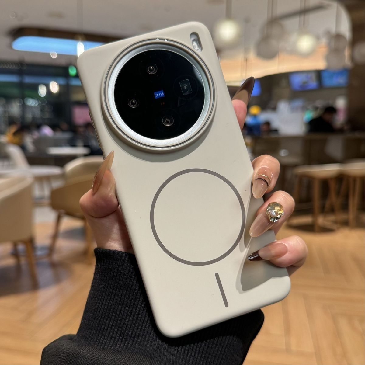 Vivo X200 Series Magnetic Silicone Phone Case (MagSafe Compatible)